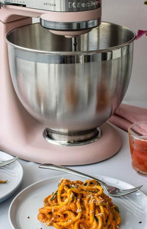 Vegan vodka sauce with zoodles | @cookingwithayeh