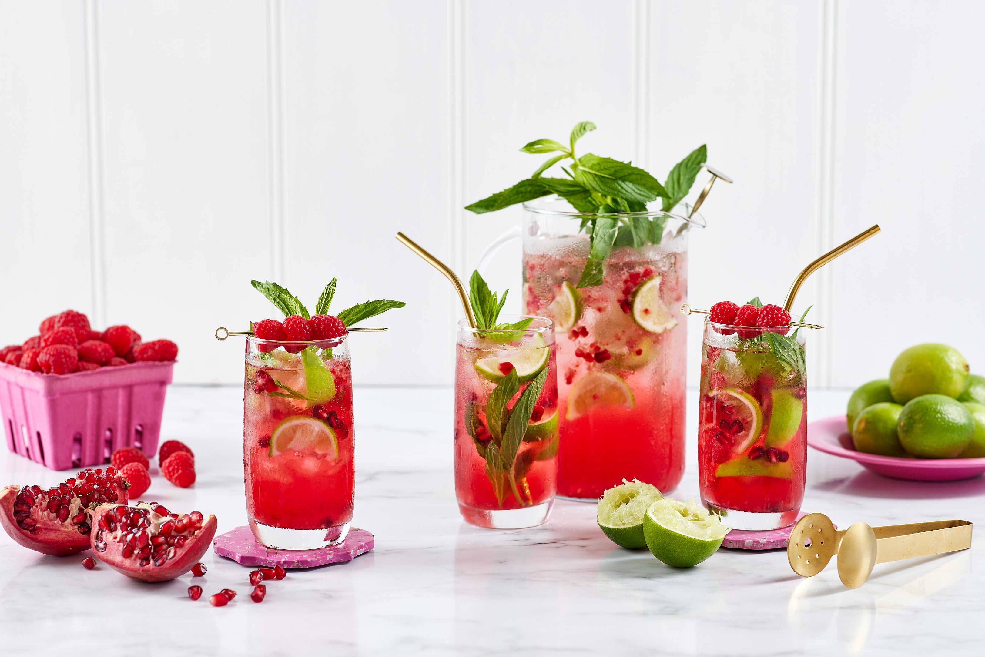 Raspberry and pomegranate mojito