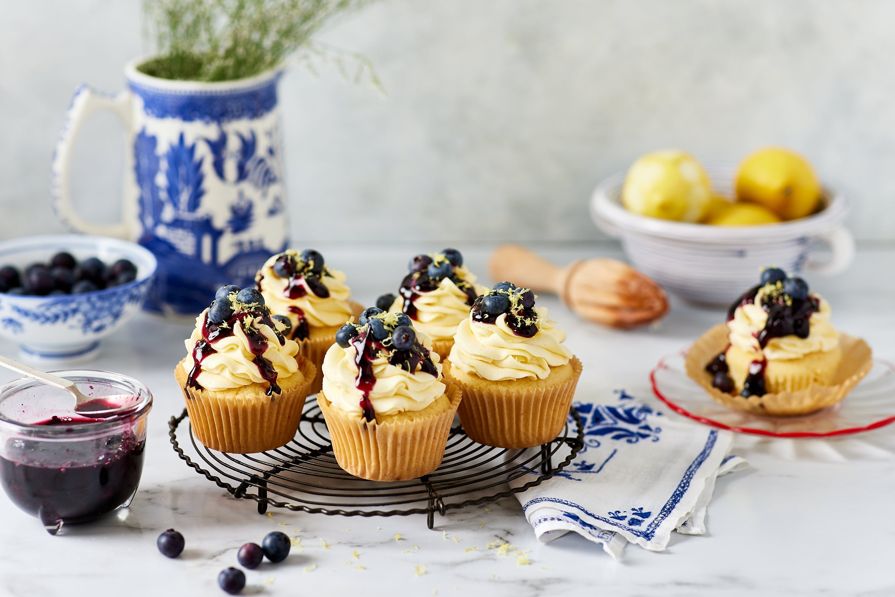 Mothers Day Cupcakes | Blueberry and vanilla cupcakes